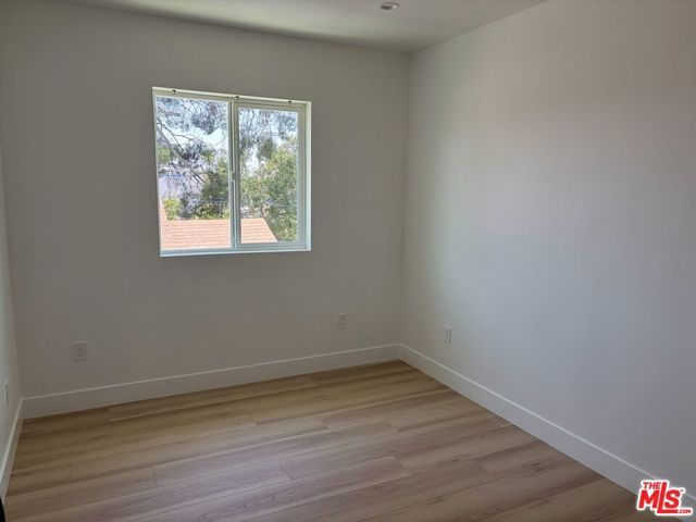 11016 Olinda Street, Sun Valley (los Angeles), CA 91352