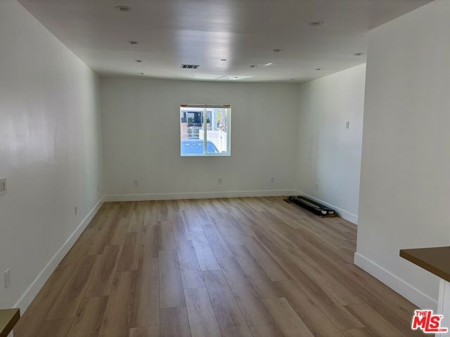 11016 Olinda Street, Sun Valley (los Angeles), CA 91352
