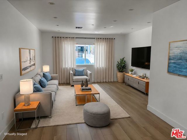 11016 Olinda Street, Sun Valley (los Angeles), CA 91352