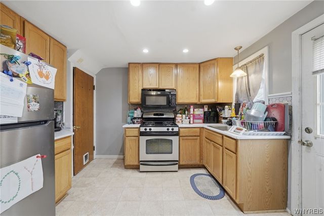 198 Euclid Avenue, Tonawanda, NY 14217
