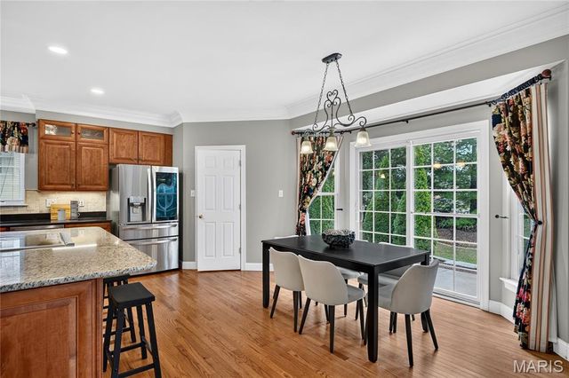 706 Abbottsford Court, Lake St Louis, MO 63367