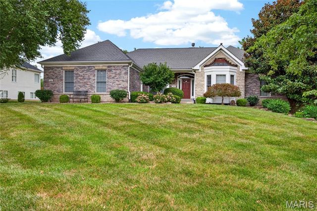 706 Abbottsford Court, Lake St Louis, MO 63367