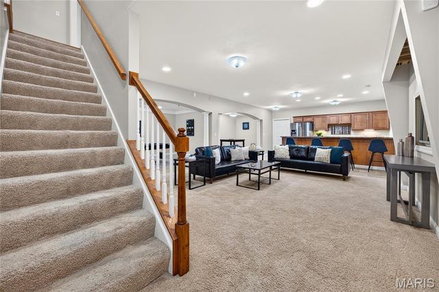 706 Abbottsford Court, Lake St Louis, MO 63367