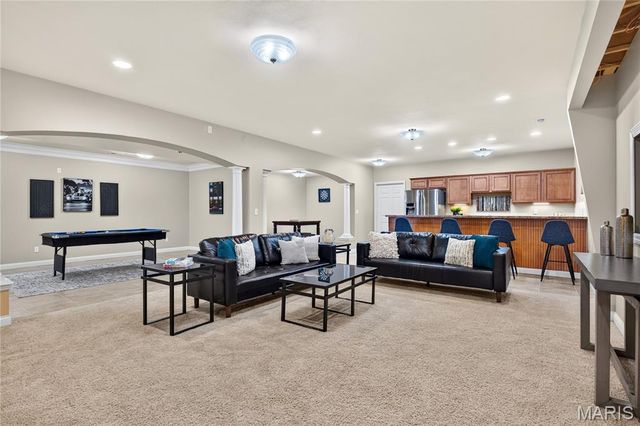 706 Abbottsford Court, Lake St Louis, MO 63367