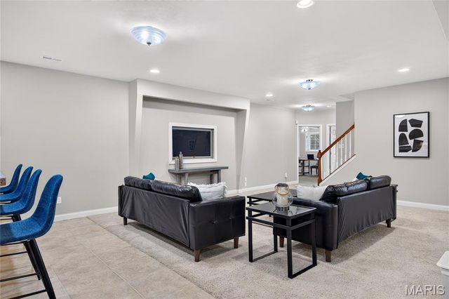 706 Abbottsford Court, Lake St Louis, MO 63367