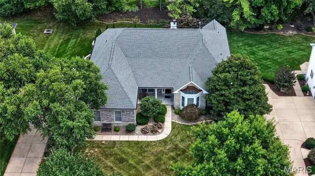 706 Abbottsford Court, Lake St Louis, MO 63367