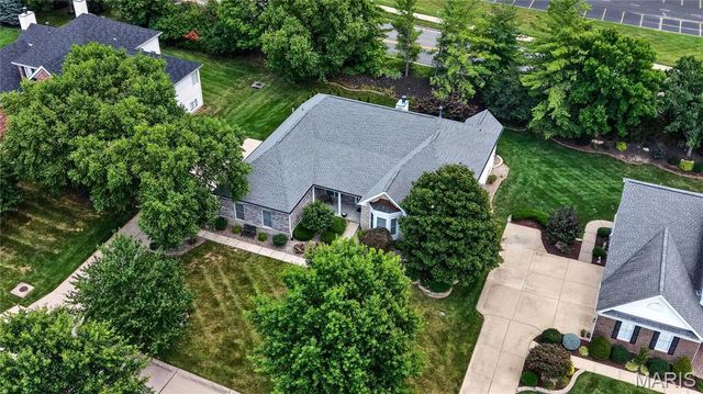 706 Abbottsford Court, Lake St Louis, MO 63367