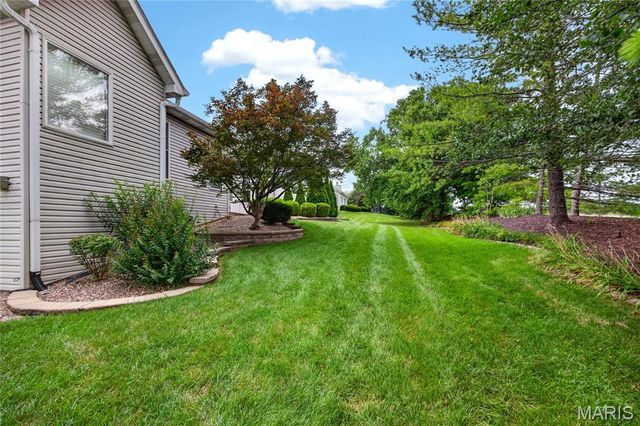 706 Abbottsford Court, Lake St Louis, MO 63367