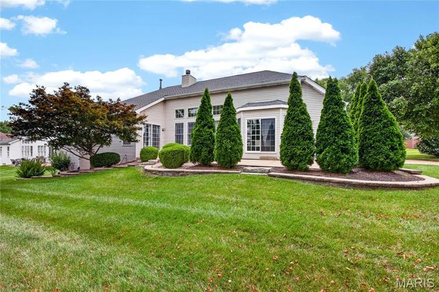 706 Abbottsford Court, Lake St Louis, MO 63367