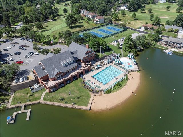 706 Abbottsford Court, Lake St Louis, MO 63367