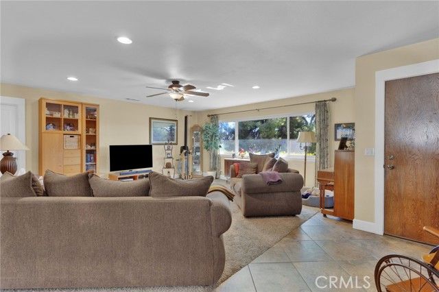 17550 Buckthorn, Hesperia, CA 92345