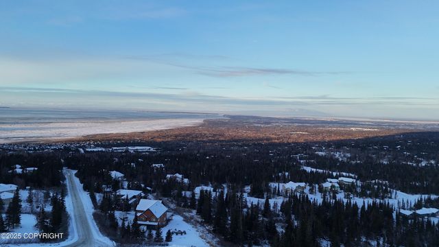 L3 B2 Sandpiper Drive, Anchorage, AK 99516