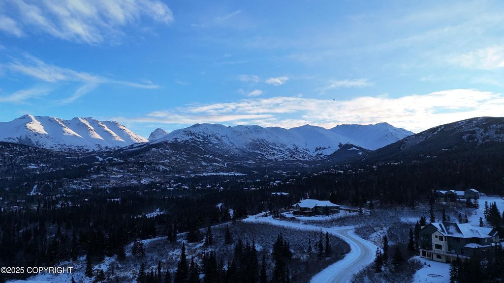 L3 B2 Sandpiper Drive, Anchorage, AK 99516