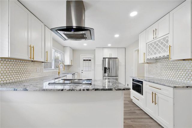 3400 Lower Roswell Road, Marietta, GA 30068