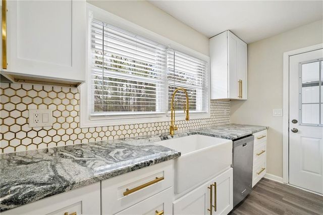 3400 Lower Roswell Road, Marietta, GA 30068