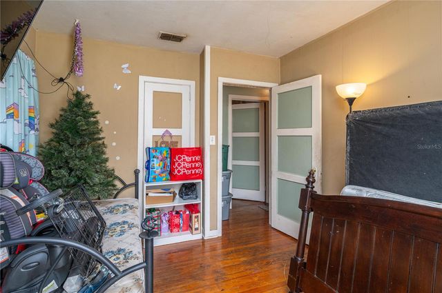 711 W VIRGINIA AVENUE, Tampa, FL 33603