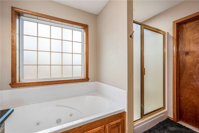 22578 Oakview Road, Siloam Springs, AR 72761