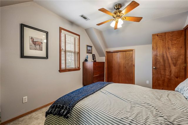 22578 Oakview Road, Siloam Springs, AR 72761