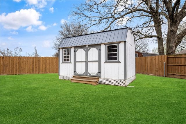 22578 Oakview Road, Siloam Springs, AR 72761