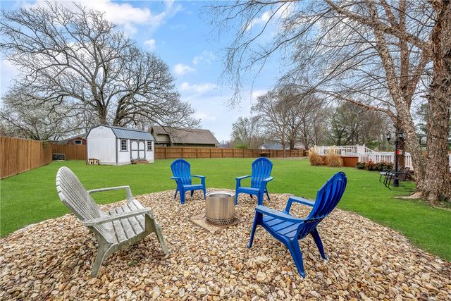 22578 Oakview Road, Siloam Springs, AR 72761