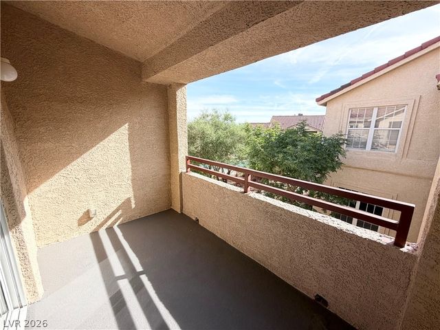 520 Arrowhead Trail 924, Henderson, NV 89015