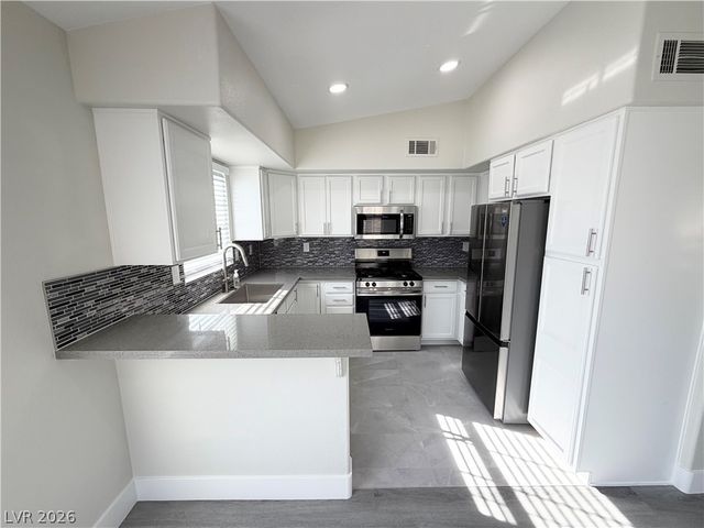 520 Arrowhead Trail 924, Henderson, NV 89015