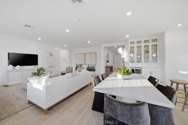 42955 Summer Lane, Lancaster, CA 93536