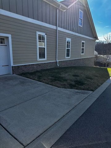 320 Moira Cir, Nolensville, TN 37135