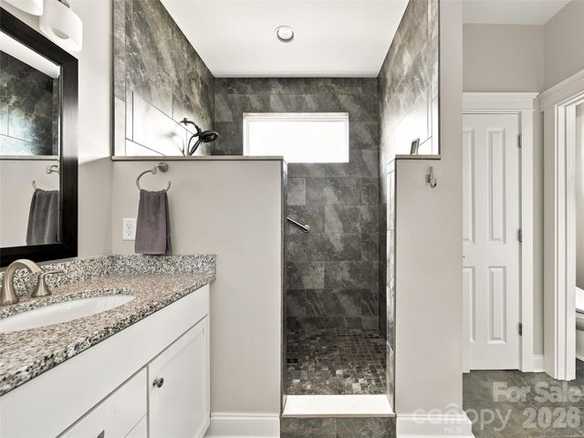 40 Buckhorn Gap Road, Biltmore Lake, NC 28715