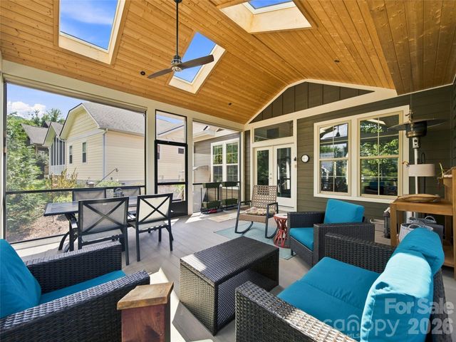 40 Buckhorn Gap Road, Biltmore Lake, NC 28715