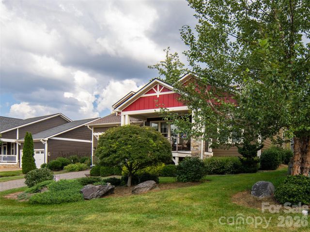 40 Buckhorn Gap Road, Biltmore Lake, NC 28715
