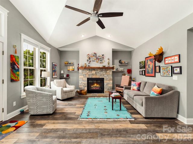 40 Buckhorn Gap Road, Biltmore Lake, NC 28715