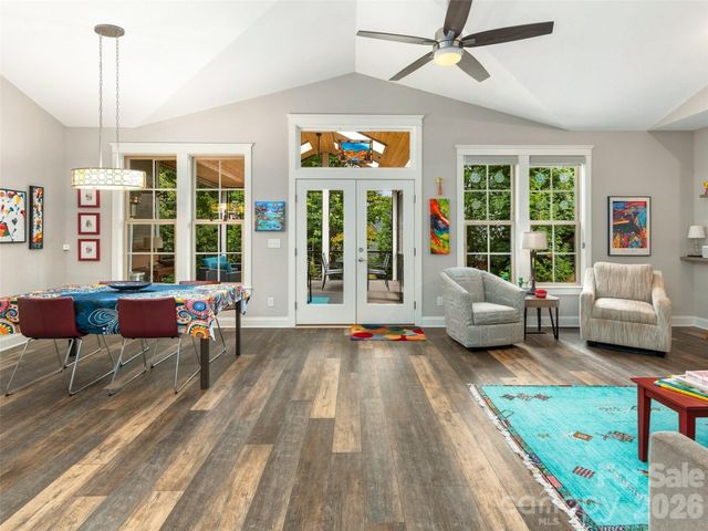 40 Buckhorn Gap Road, Biltmore Lake, NC 28715