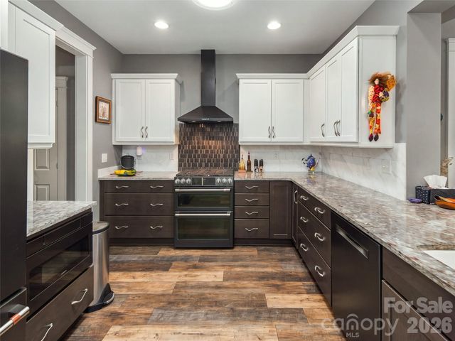 40 Buckhorn Gap Road, Biltmore Lake, NC 28715
