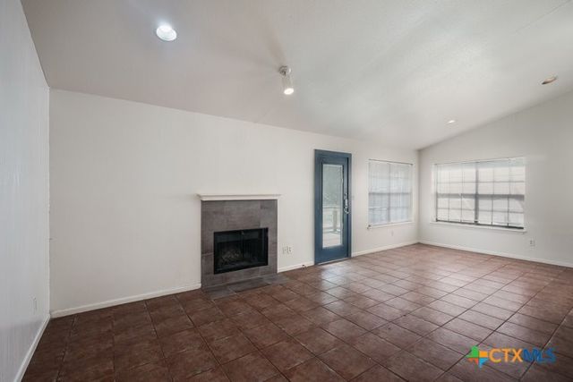 1104 Academy Street, San Marcos, TX 78666