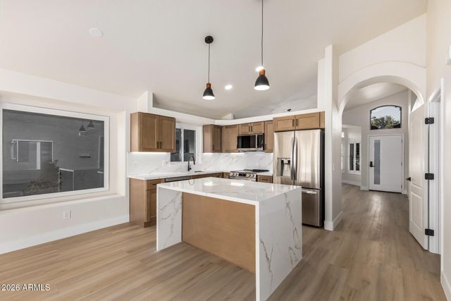 2131 E ROCKWOOD Drive, Phoenix, AZ 85024