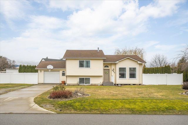 18914 E 2nd Ave, Greenacres, WA 99016