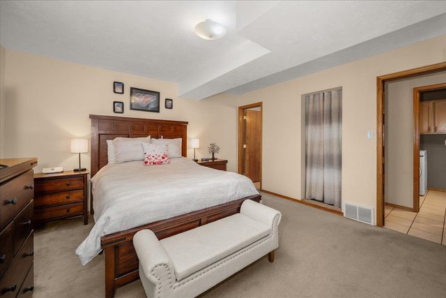 18914 E 2nd Ave, Greenacres, WA 99016