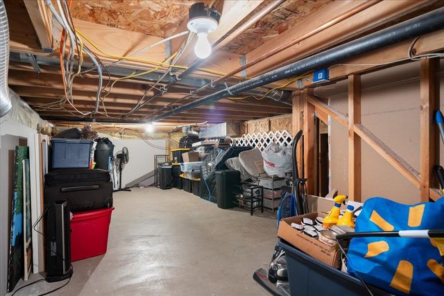 18914 E 2nd Ave, Greenacres, WA 99016