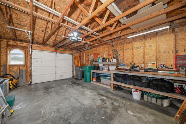 18914 E 2nd Ave, Greenacres, WA 99016