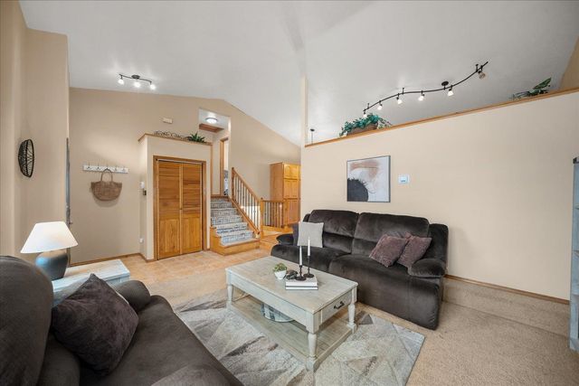 18914 E 2nd Ave, Greenacres, WA 99016