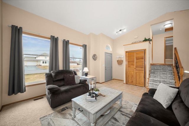 18914 E 2nd Ave, Greenacres, WA 99016