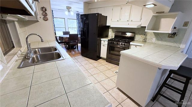 218 Bundle Wagon Drive, Mission, TX 78574