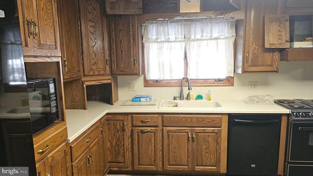 39 MAE DR, Hamilton, NJ 08620