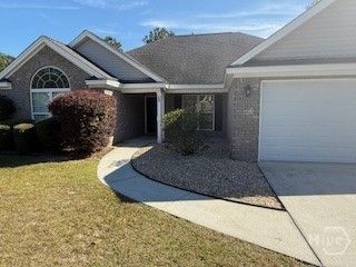 534 Cobblestone Circle, Bloomingdale, GA 31302