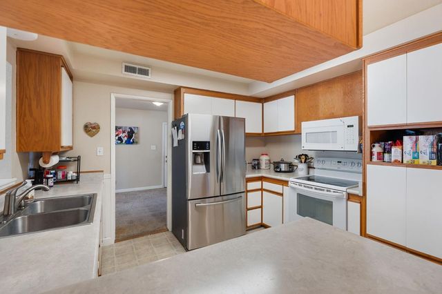 4504 Marble Way, Carmichael, CA 95608