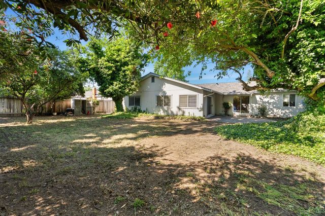 4504 Marble Way, Carmichael, CA 95608