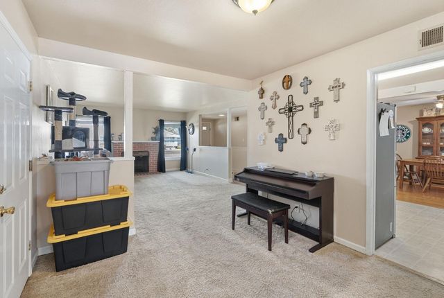 4504 Marble Way, Carmichael, CA 95608