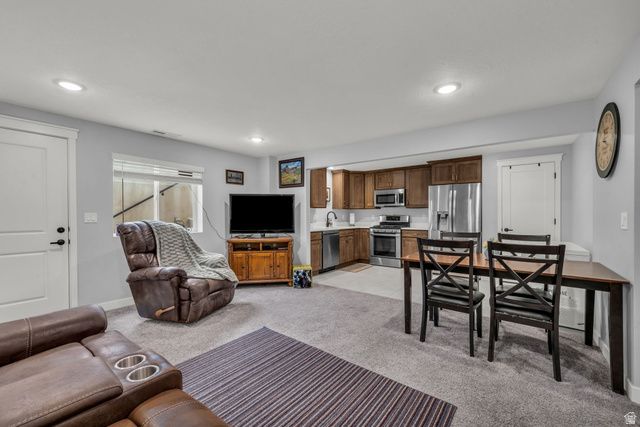1932 W 200 N, Kaysville, UT 84037