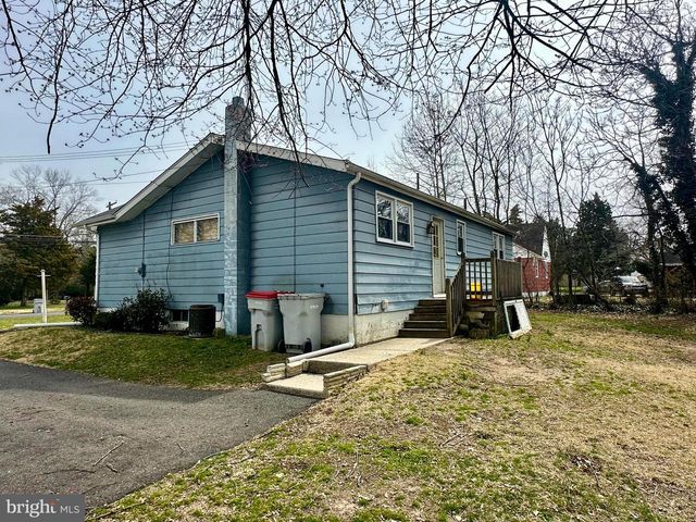 1162 N EAST AVE, Vineland, NJ 08360